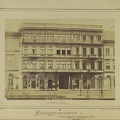 Eötvös tér 2., Sárkány-ház (Ybl Miklós, 1874.). A felvétel 1872 körül készült. A kép forrását kérjük így adja meg: Fortepan / Budapest Főváros Levéltára. Levéltári jelzet: HU.BFL.XV.19.d.1.05.004