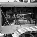 Mátyásföld, Újszász utca 41-43. Magyar Királyi Honvéd gépkocsiszertár, szovjet gyártmányú S-65 Sztalinyec traktor.