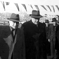 Széchenyi István (Roosevelt) tér az újjáépített Lánchíd átadásakor. Rákosi Mátyás mellett Bebrits Lajos közlekedésügyi miniszter.