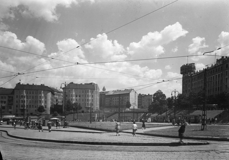 Széll Kálmán (Moszkva) tér.
