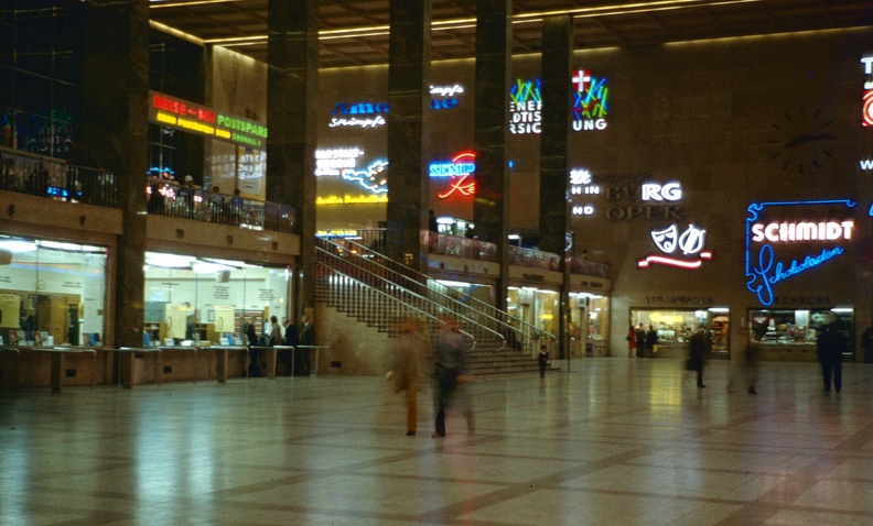 Westbahnhof.