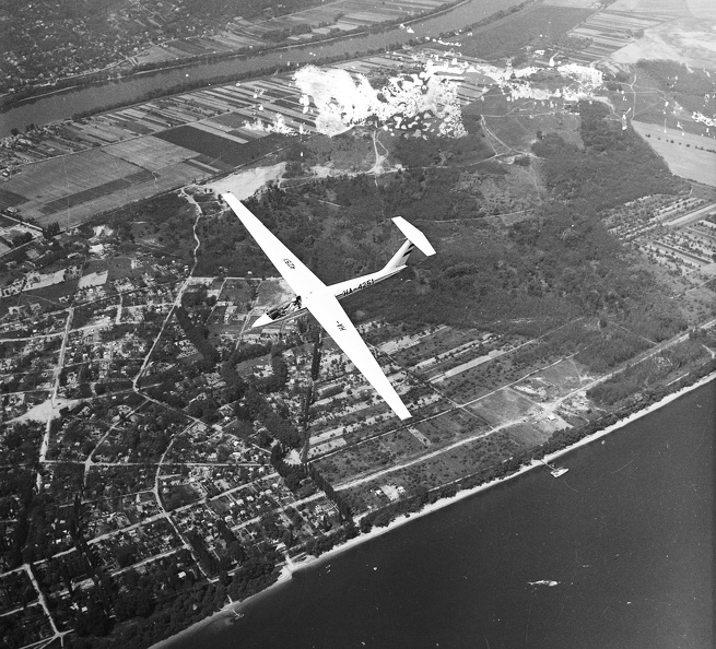 légifotó, a Szentendrei-szigeten Surány.