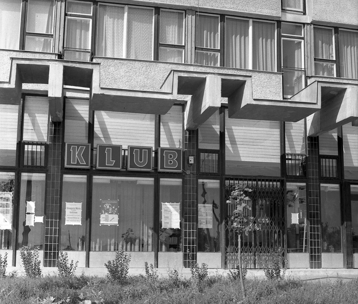 Püspökmajori (Felszabadulás) lakótelep, Lakótelepi Klub, Hamvas Béla (Házi Árpád) utca 6.